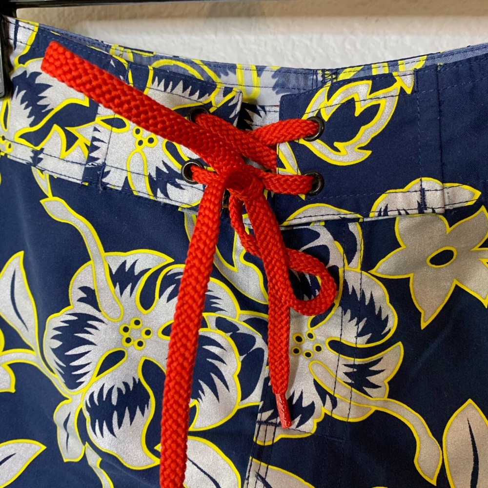 Junior’s Beach Rays Flowered Board Shorts - Picture 2 of 8